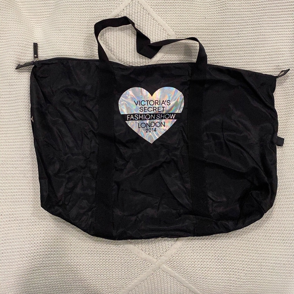 VICTORIA SECRET TOTE